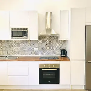 modern-functional-apartment-close-to-the-beach.1costadelsol.com/